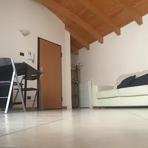 jomary-apartment.it-lombardy.com/